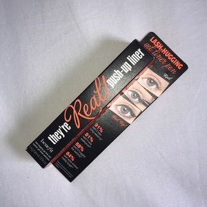 NEW They’re Real! Push-Up Liner - Benefit